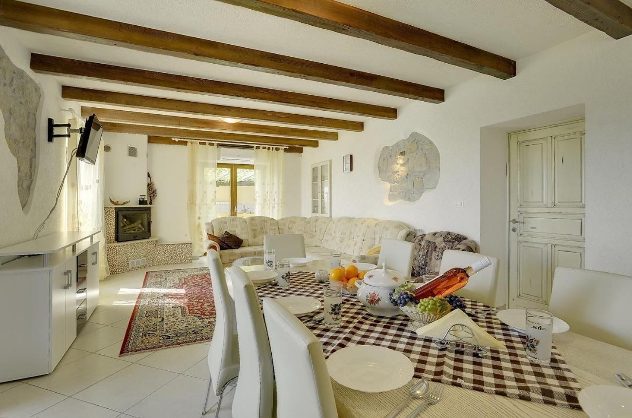 Villa Bella Lupoglav  Dış mekan fotoğraf